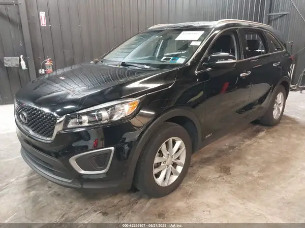 5XYPGDA3XJG348717 2018 KIA SORENTO - Image 2