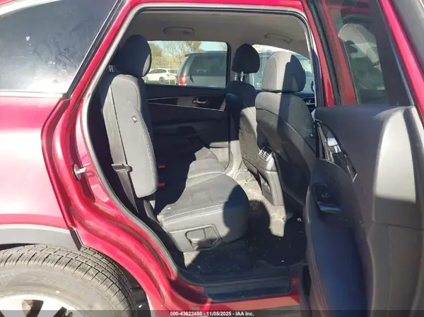 5XYPGDA3XJG366795 2018 KIA SORENTO - Image 8