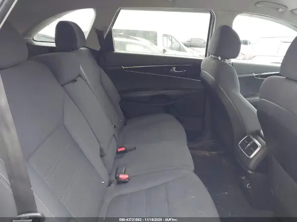 5XYPGDA3XJG371687 2018 KIA SORENTO - Image 8