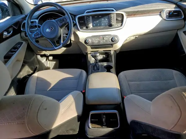 5XYPGDA3XJG397948 2018 KIA SORENTO - Image 8