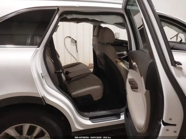 5XYPGDA3XJG399246 2018 KIA SORENTO - Image 8