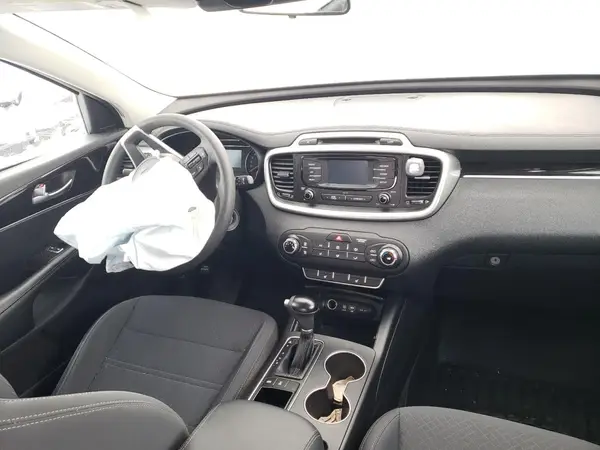 5XYPGDA3XJG400752 2018 KIA SORENTO - Image 8