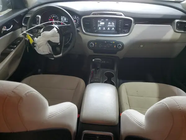 5XYPGDA3XJG404963 2018 KIA SORENTO - Image 8