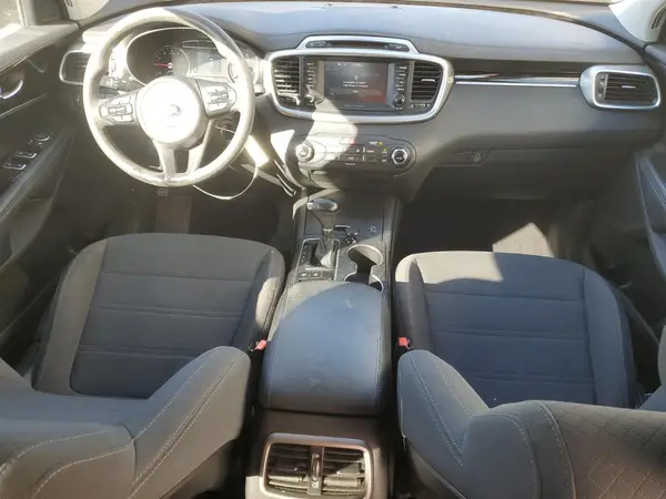 5XYPGDA3XJG406146 2018 KIA SORENTO - Image 8