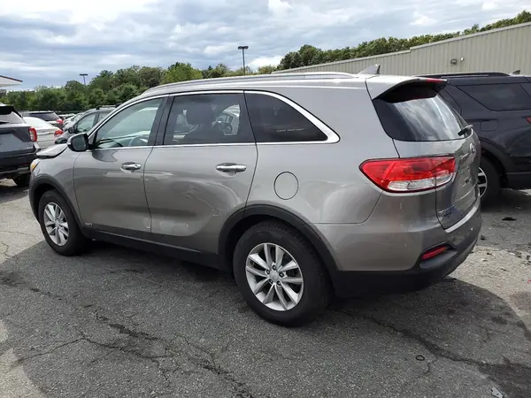 5XYPGDA3XJG409399 2018 KIA SORENTO - Image 2