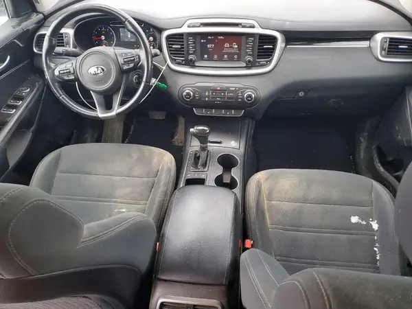 5XYPGDA3XJG418832 2018 KIA SORENTO - Image 8