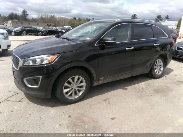 5XYPGDA3XJG418975 2018 KIA SORENTO - Image 2