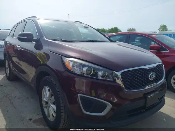 5XYPGDA3XJG426025 2018 KIA SORENTO - Image 1