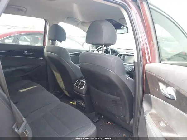 5XYPGDA3XJG426025 2018 KIA SORENTO - Image 8