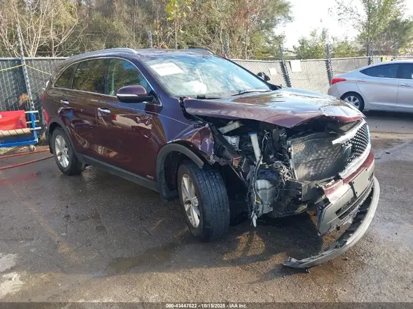 5XYPGDA3XJG431550 2018 KIA SORENTO - Image 1