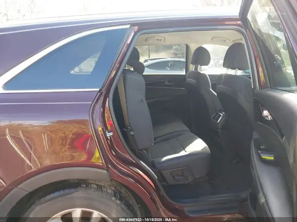 5XYPGDA3XJG431550 2018 KIA SORENTO - Image 8