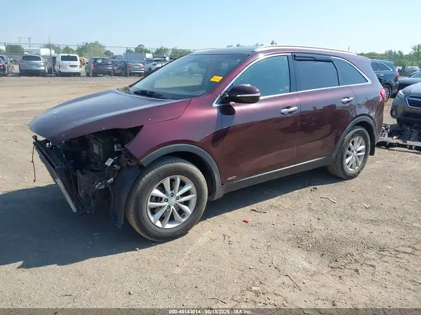 5XYPGDA3XJG431869 2018 KIA SORENTO - Image 2