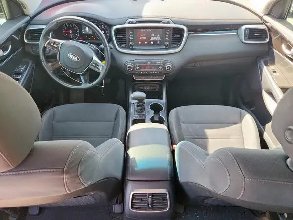 5XYPGDA3XKG434708 2019 KIA SORENTO - Image 8