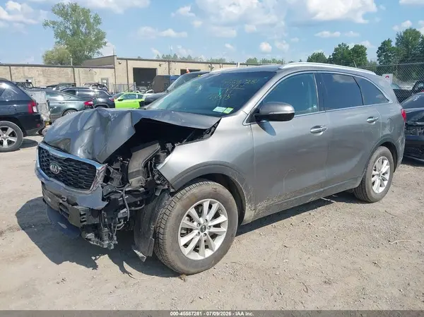 5XYPGDA3XKG440041 2019 KIA SORENTO - Image 2
