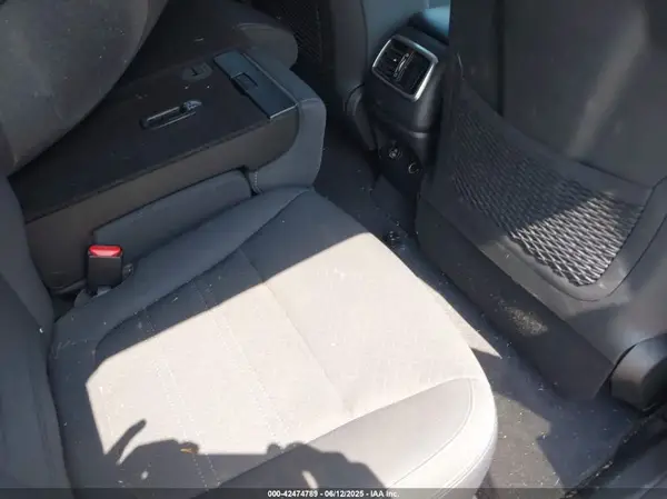5XYPGDA3XKG451668 2019 KIA SORENTO - Image 8