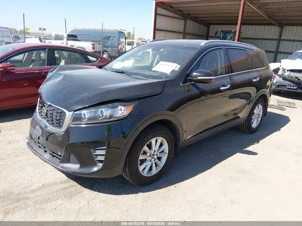 5XYPGDA3XKG452044 2019 KIA SORENTO - Image 2