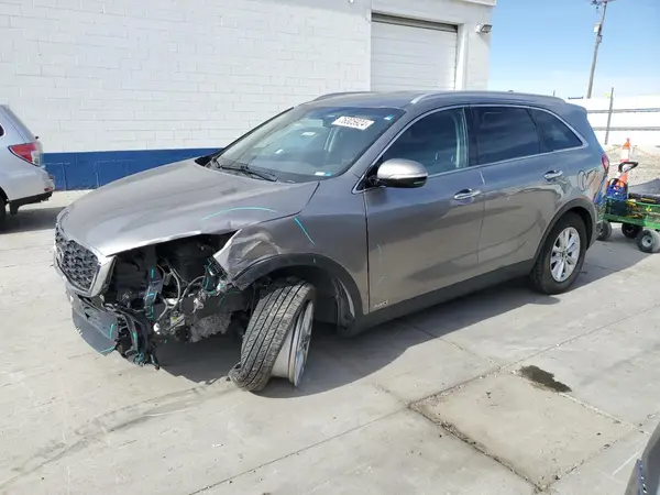 5XYPGDA3XKG453064 2019 KIA SORENTO - Image 1
