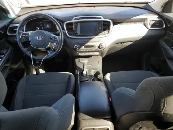 5XYPGDA3XKG453064 2019 KIA SORENTO - Image 8