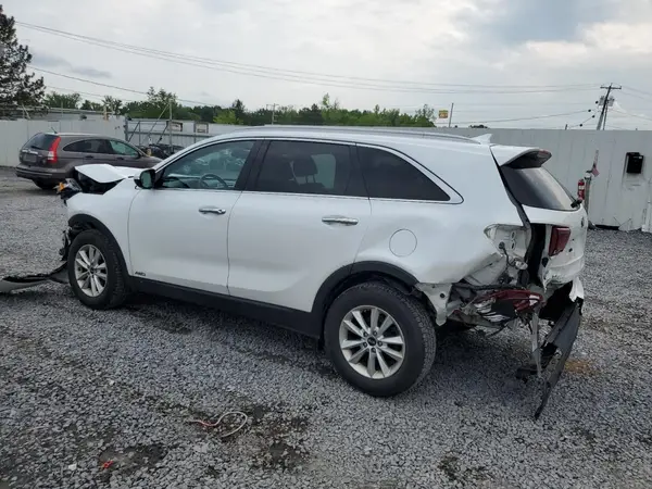 5XYPGDA3XKG453775 2019 KIA SORENTO - Image 2