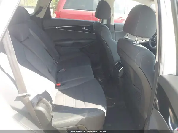 5XYPGDA3XKG459009 2019 KIA SORENTO - Image 8