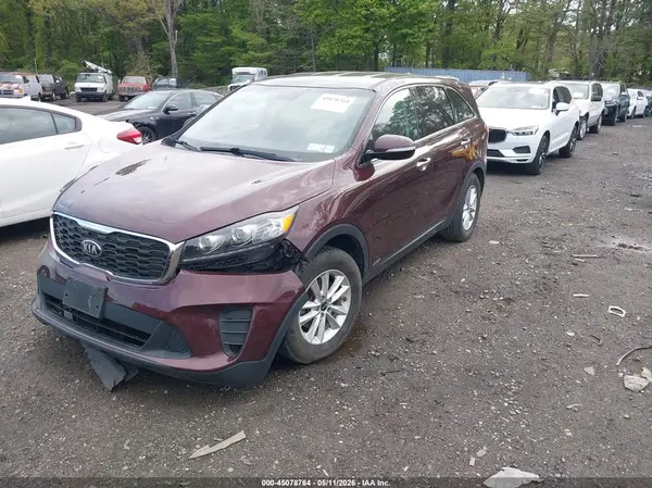 5XYPGDA3XKG460368 2019 KIA SORENTO - Image 2