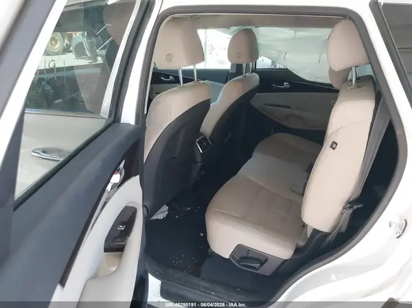 5XYPGDA3XKG462539 2019 KIA SORENTO - Image 8