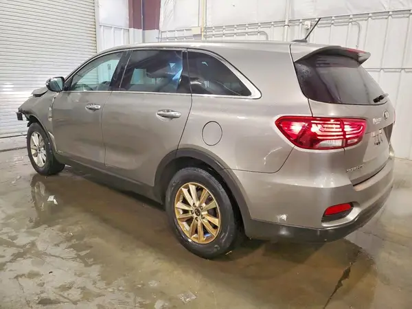 5XYPGDA3XKG463383 2019 KIA SORENTO - Image 2