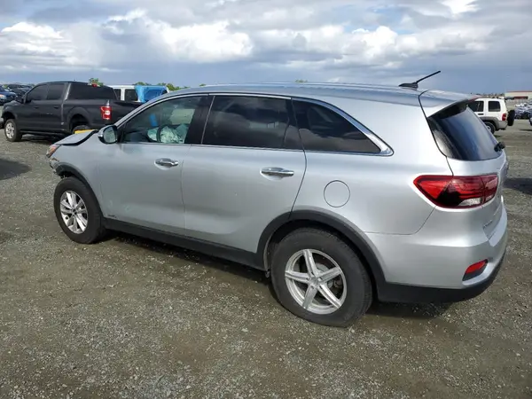 5XYPGDA3XKG474884 2019 KIA SORENTO - Image 2