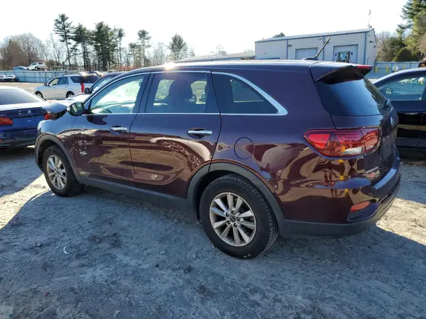 5XYPGDA3XKG504255 2019 KIA SORENTO - Image 2