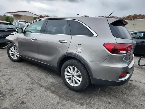 5XYPGDA3XKG515398 2019 KIA SORENTO - Image 2