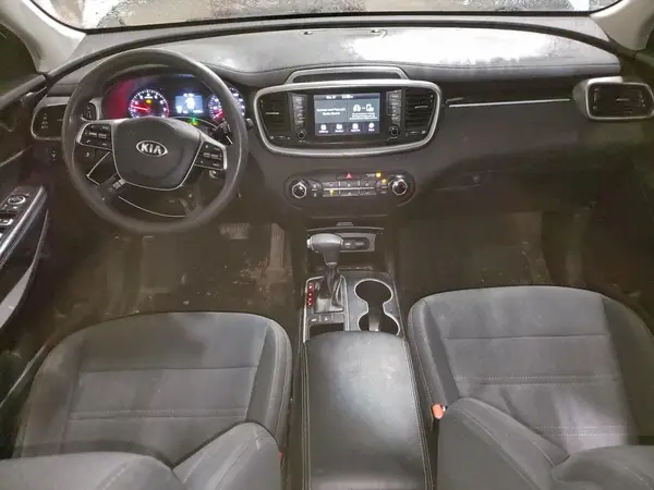 5XYPGDA3XKG515563 2019 KIA SORENTO - Image 8