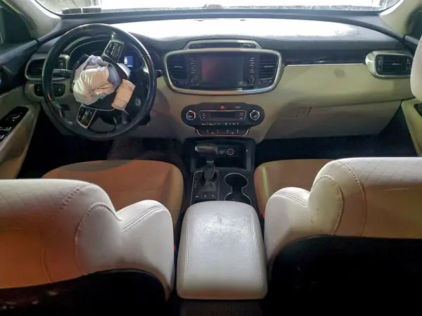 5XYPGDA3XKG523047 2019 KIA SORENTO - Image 8
