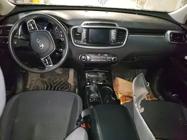 5XYPGDA3XKG525025 2019 KIA SORENTO - Image 8