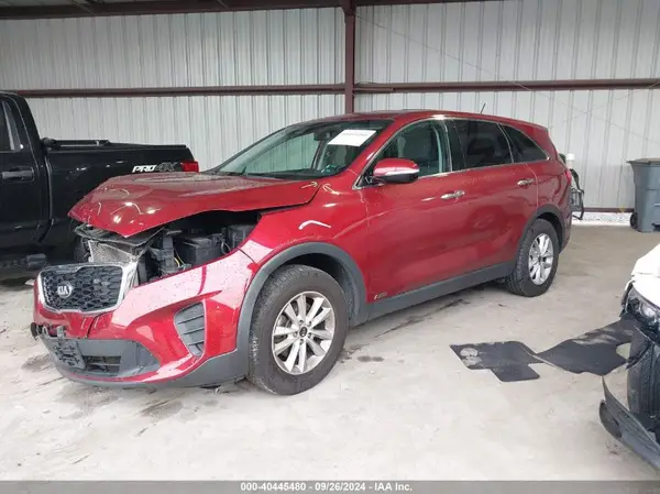 5XYPGDA3XKG530094 2019 KIA SORENTO - Image 2