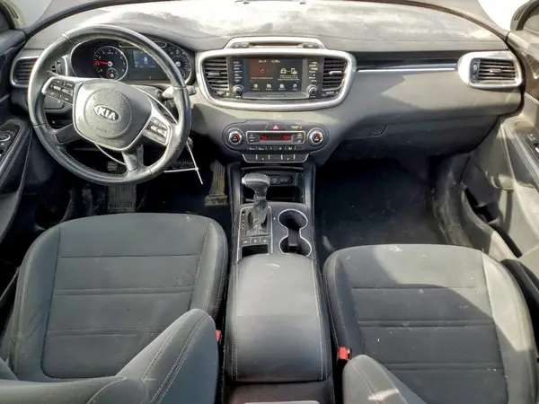 5XYPGDA3XKG552001 2019 KIA SORENTO - Image 8
