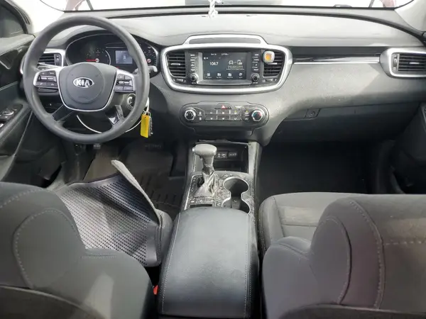 5XYPGDA3XKG552063 2019 KIA SORENTO - Image 8