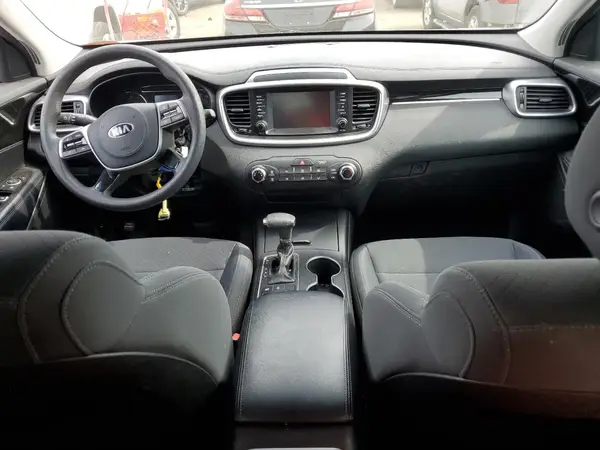 5XYPGDA3XKG558803 2019 KIA SORENTO - Image 8