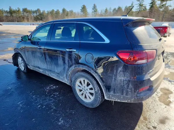 5XYPGDA3XKG562673 2019 KIA SORENTO - Image 2