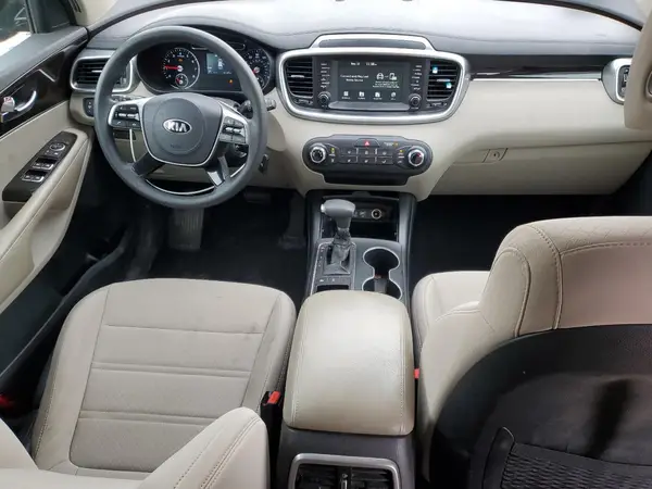 5XYPGDA3XKG562883 2019 KIA SORENTO - Image 8