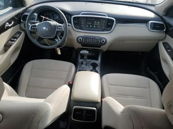 5XYPGDA3XKG570210 2019 KIA SORENTO - Image 8