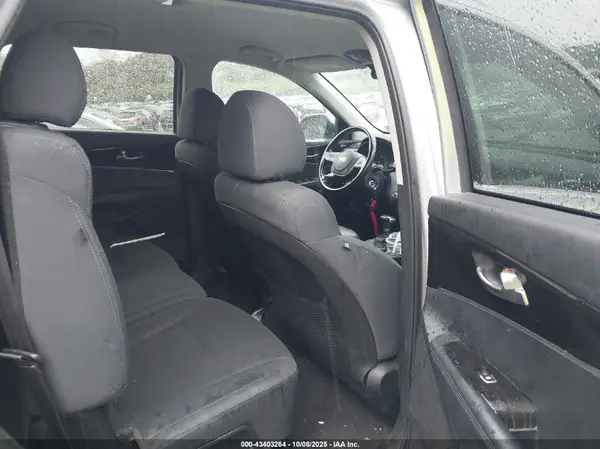 5XYPGDA3XKG575357 2019 KIA SORENTO - Image 8
