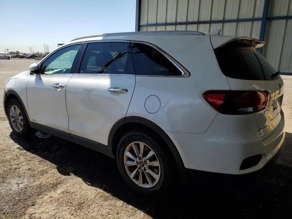 5XYPGDA3XKG590053 2019 KIA SORENTO - Image 2