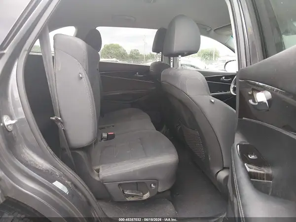 5XYPGDA3XLG649667 2020 KIA SORENTO - Image 8