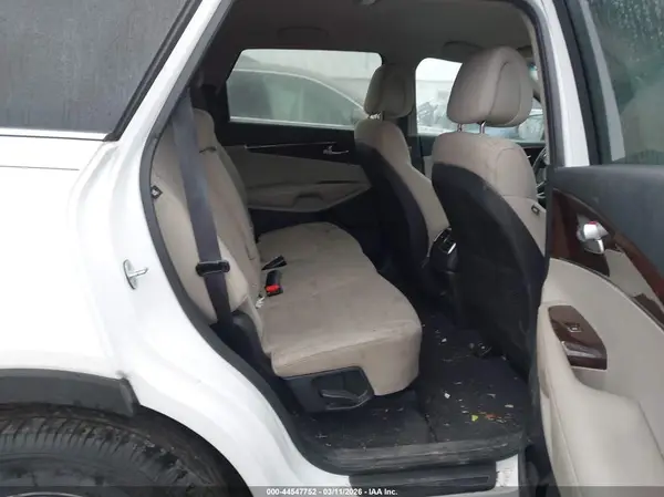 5XYPGDA50GG034990 2016 KIA SORENTO - Image 8