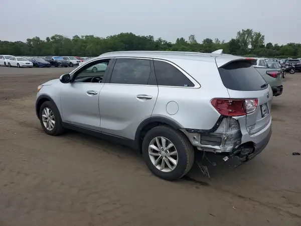 5XYPGDA50GG065429 2016 KIA SORENTO - Image 2