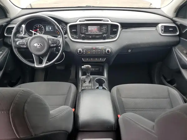 5XYPGDA50GG065429 2016 KIA SORENTO - Image 8