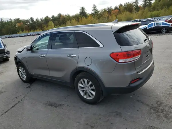 5XYPGDA50GG086104 2016 KIA SORENTO - Image 2