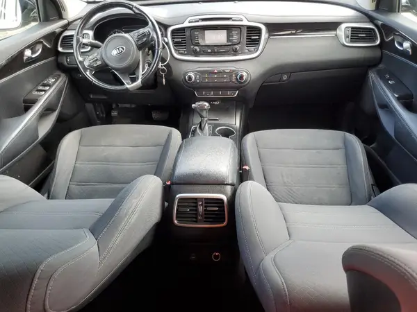 5XYPGDA50GG090010 2016 KIA SORENTO - Image 8