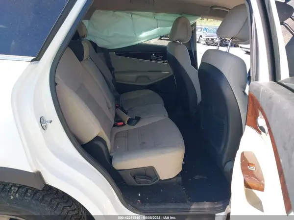 5XYPGDA50GG093828 2016 KIA SORENTO - Image 8
