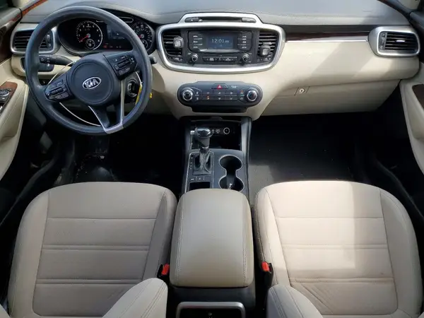 5XYPGDA50GG094851 2016 KIA SORENTO - Image 8